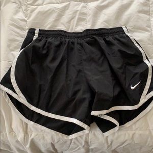 kids nike shorts